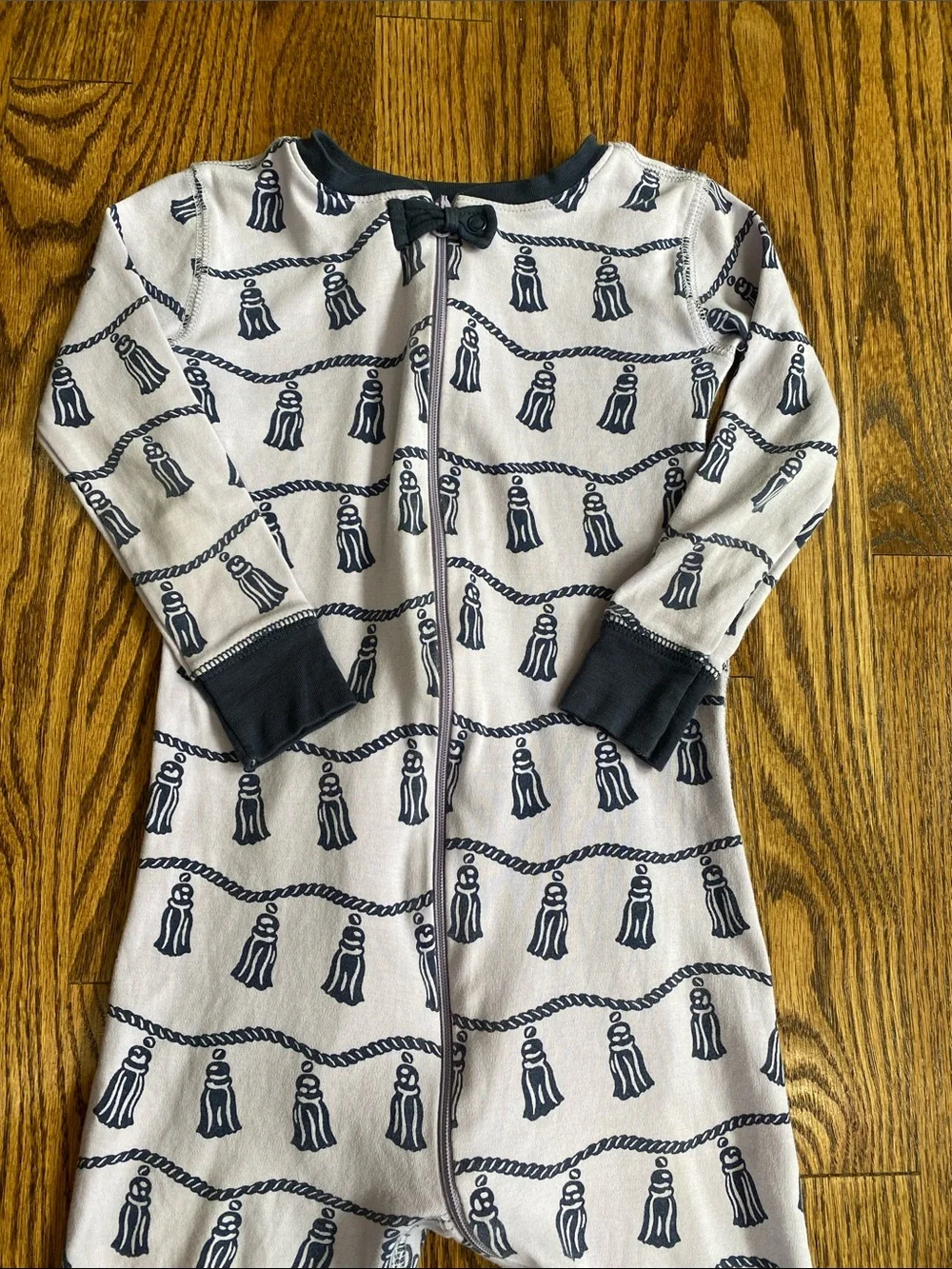 The Beaufort Bonnet Company Noelle’s Night Night-Todd Tassel print, size 4T